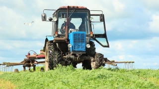 Free Chroma Key Background, Harvester, Farm Machine, Machine, Device, Tractor