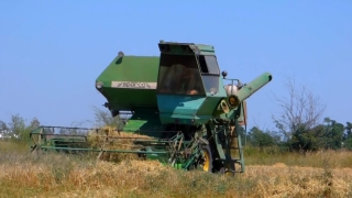 Free To Use Stock Footage, Harvester, Farm Machine, Machine, Device, Vehicle